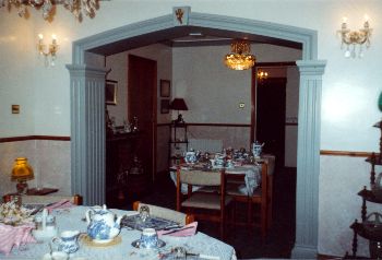 Twin Peaks Bed & Breakfast,
Knockbrack,
Cleggan,
Co. Galway,
Ireland.