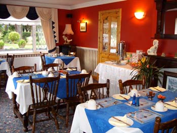 Ballykisteen Lodge B&B, 
Limerick Junction,
Monard, 
Co. Tipperary,
Irlande