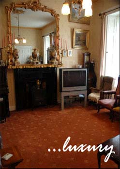 Brighton House Bed & Breakfast, 
1 Brighton Place, 
Clonmel, 
Co. Tipperary,
Irlanda
 