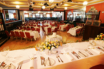 Function Room,
The Rhu Glenn, 
Country Club Hôtel, 
Slieverue,
Co. Waterford,
Irlande